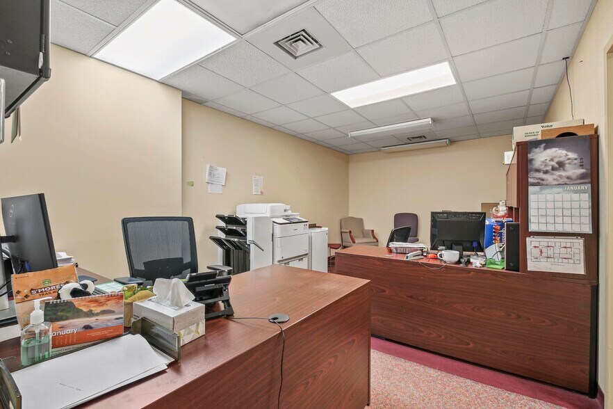 More Photos Of 200 S River St, Plains Medical For Sale