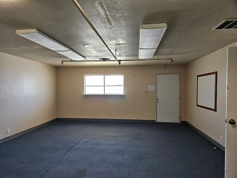 More Photos Of 444 Argonaut St, Manteca Religious Facility For Lease