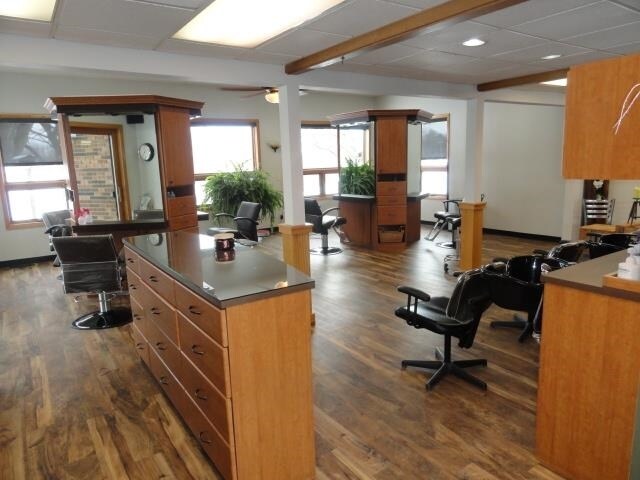 More Photos Of 6562 Lake Rd, Windsor Storefront Retail Office For Sale