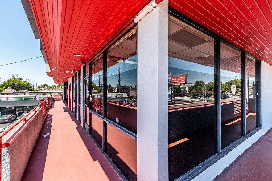 More Photos Of 6801-6817 Sepulveda Blvd, Van Nuys Storefront Retail Office For Lease