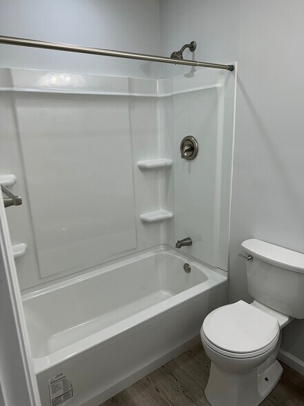 More Photos Of 3103 Veeder Ave, Toms River Office Residential For Sale