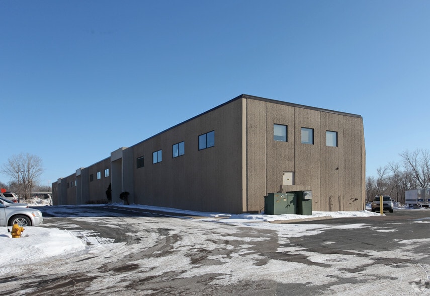 More Photos Of 2530-2570 Kasota Ave, Saint Paul Light Manufacturing For Lease