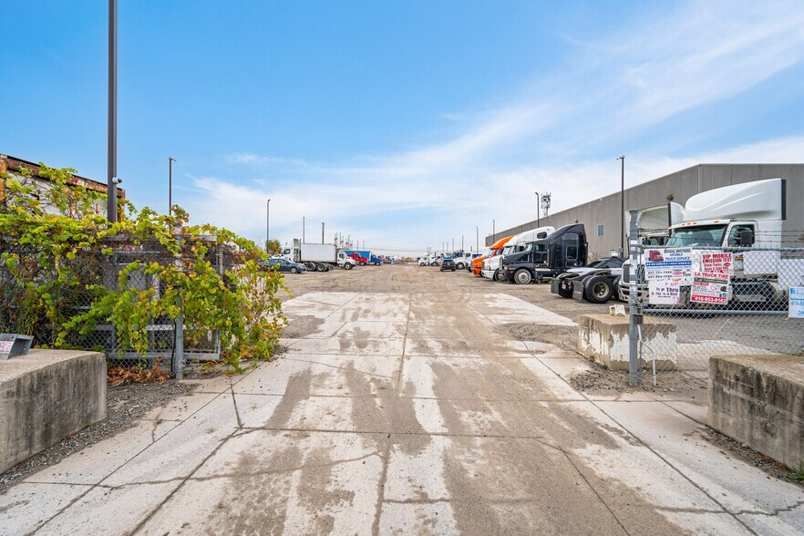 More Photos Of 1185 Cardiff Blvd, Mississauga Land For Sale