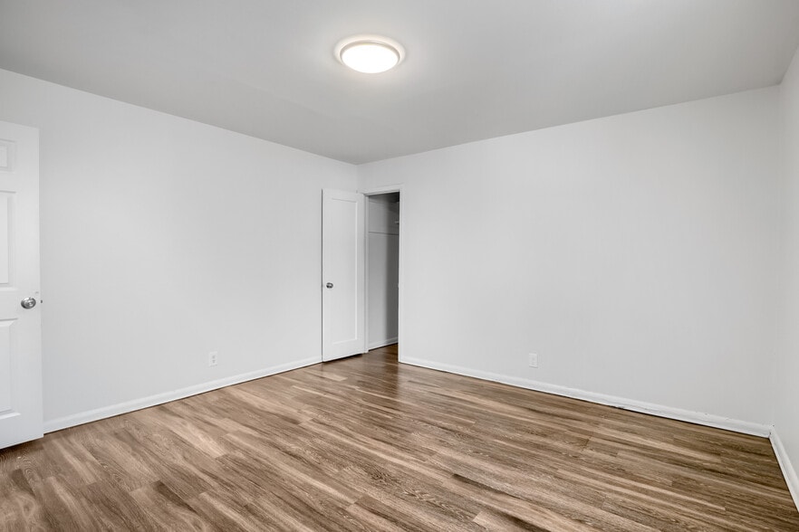 More Photos Of 493-495 Fulton St, Aurora Apartments For Sale