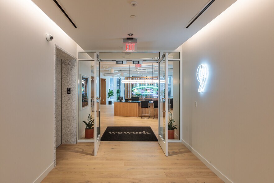 More Photos Of 7272 Wisconsin Ave, Bethesda Office For Sale
