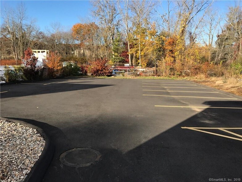 More Photos Of 142 Queen St, Southington Loft Creative Space For Sale