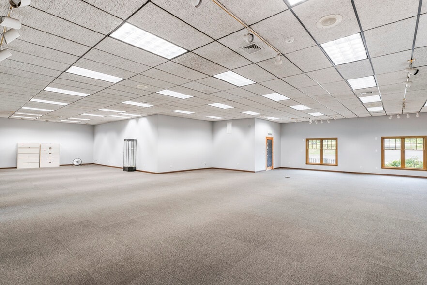 More Photos Of 1650 West St, Southington Storefront Retail Office For Sale