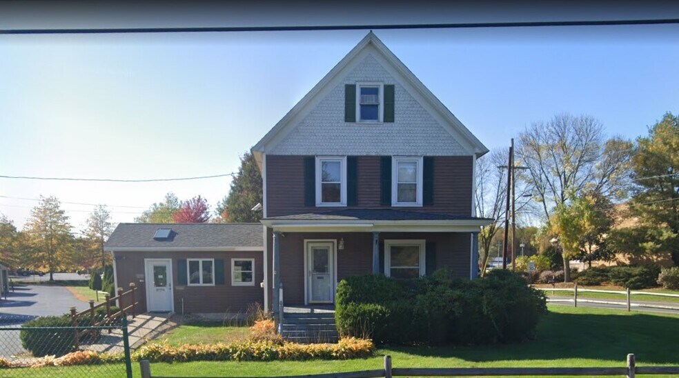 More Photos Of 74 William St, South Glens Falls Specialty For Sale