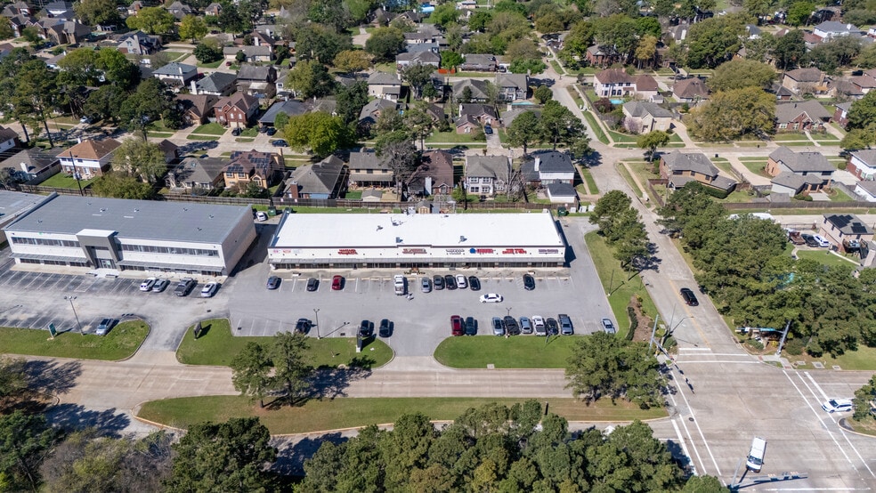 More Photos Of 16143 N Eldridge Pky, Tomball General Retail For Sale