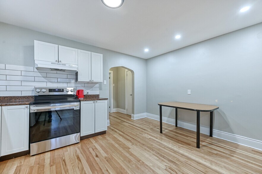 More Photos Of 156 Dagmar Av, Vanier Apartments For Sale