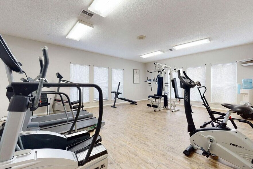 More Photos Of 5816 Covington Hwy, Decatur Apartments For Sale