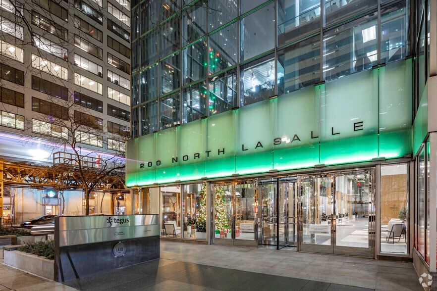 More Photos Of 200 N LaSalle St, Chicago Office For Lease