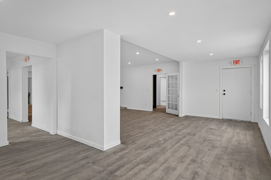 More Photos Of 219 Magnolia Ave, Daytona Beach Storefront Retail Residential For Sale