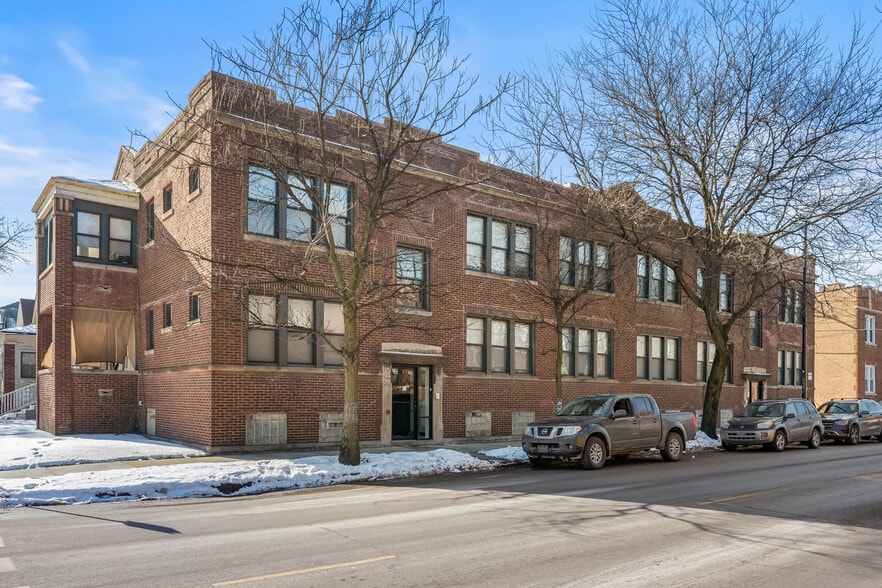 Primary Photo Of 417-423 E 76th St, Chicago Apartments For Sale