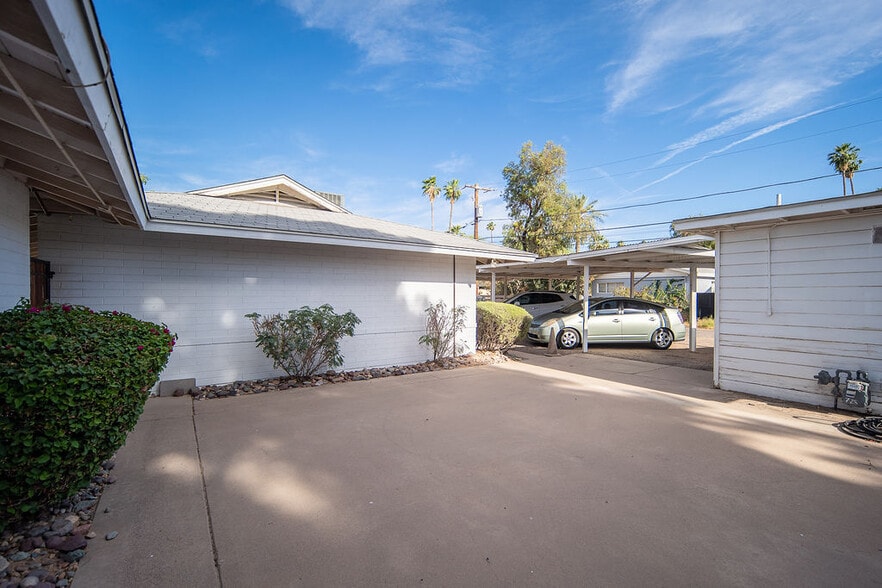 More Photos Of 3517 E Montecito Ave, Phoenix Apartments For Sale