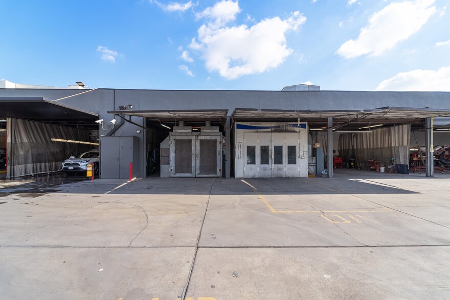 More Photos Of 42 W Live Oak Ave, Arcadia Auto Repair For Sale