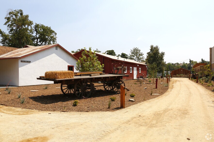 More Photos Of 32115 Hwy 79 S, Temecula Unknown For Lease