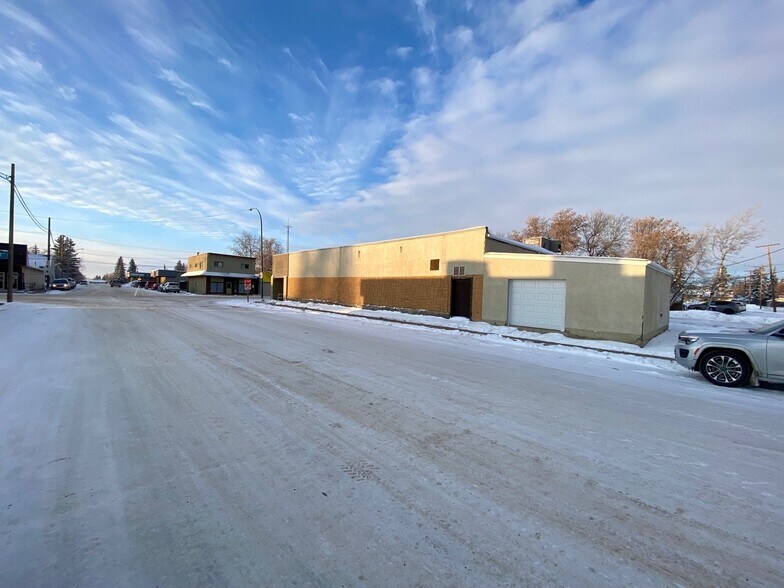 More Photos Of 201 Main Street, Maidstone Freestanding For Sale