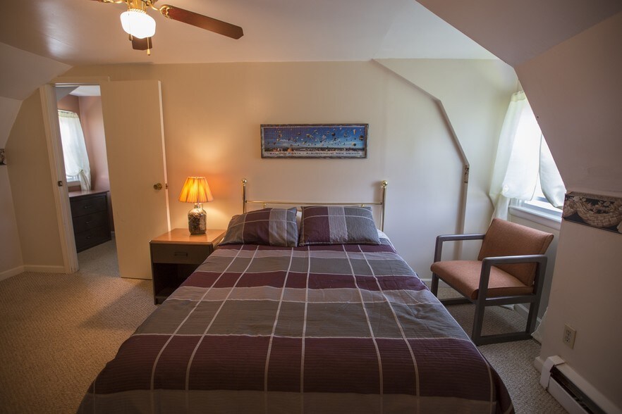 More Photos Of 201 Roses Hill Rd, Richfield Springs Hotel For Sale