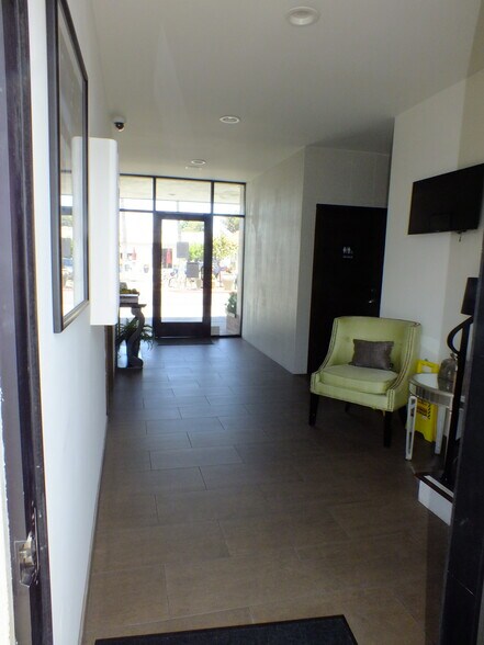 More Photos Of 1801 S Catalina Ave, Redondo Beach Office For Lease