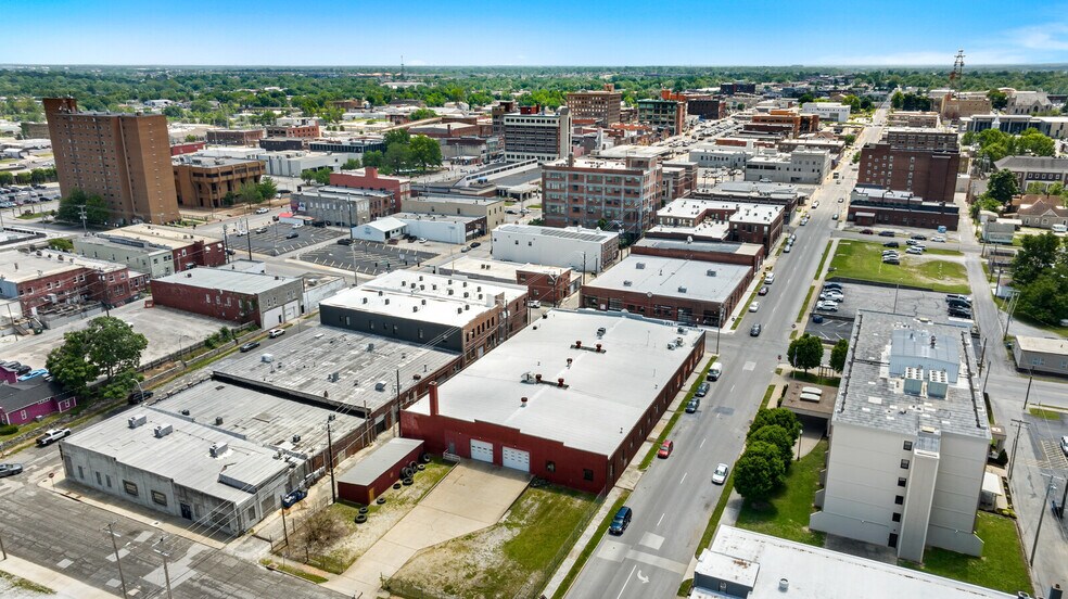More Photos Of 124 S Joplin Ave, Joplin Warehouse For Sale
