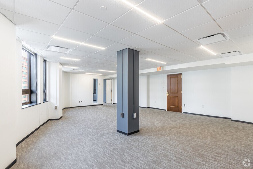 More Photos Of 1029 Vermont Ave NW, Washington Loft Creative Space For Lease