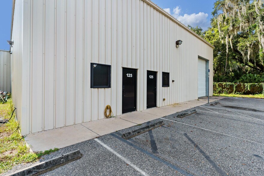 More Photos Of 125 Montclair Rd, Leesburg Warehouse For Lease