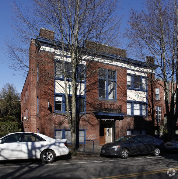 More Photos Of 2051 NW Lovejoy St, Portland Apartments For Sale