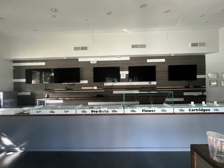 More Photos Of 1031 El Camino Real N, Salinas Auto Repair For Lease