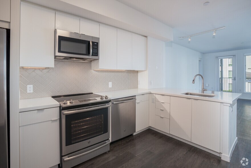 More Photos Of 2302 Valdez St, Oakland Apartments For Lease