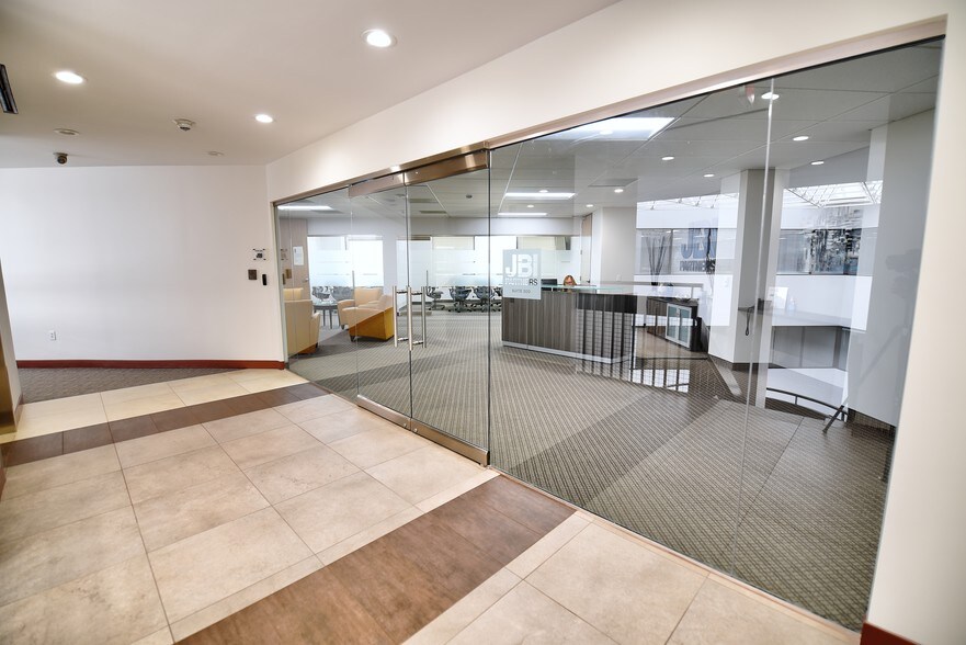 More Photos Of 2121 Midway Rd, Carrollton Office For Lease