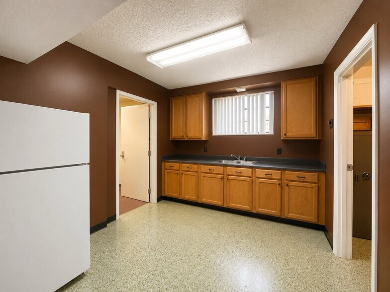 More Photos Of 6404 Arlington Rd, Jacksonville Office For Sale