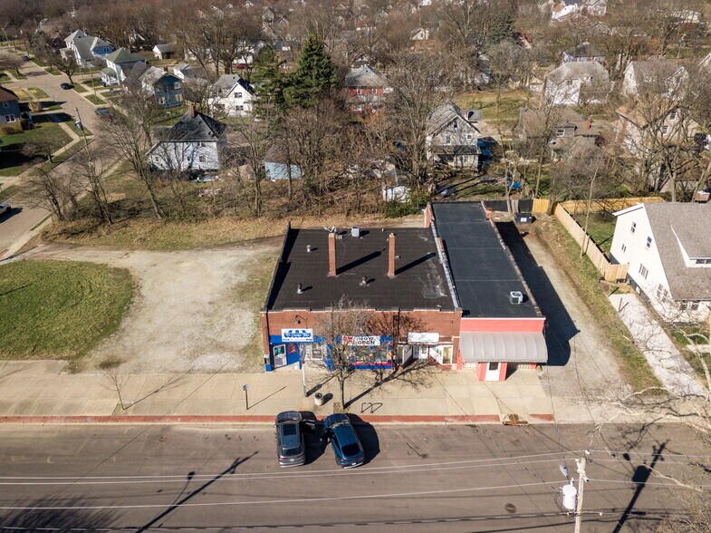 More Photos Of 314 Pioneer St, Akron Storefront For Sale