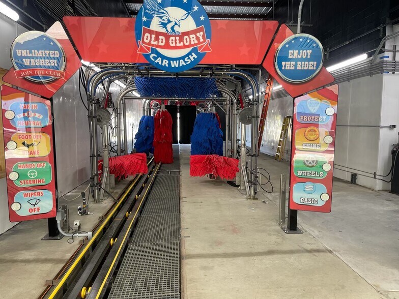 More Photos Of 5007 Parkview Dr, Frontenac Carwash For Sale