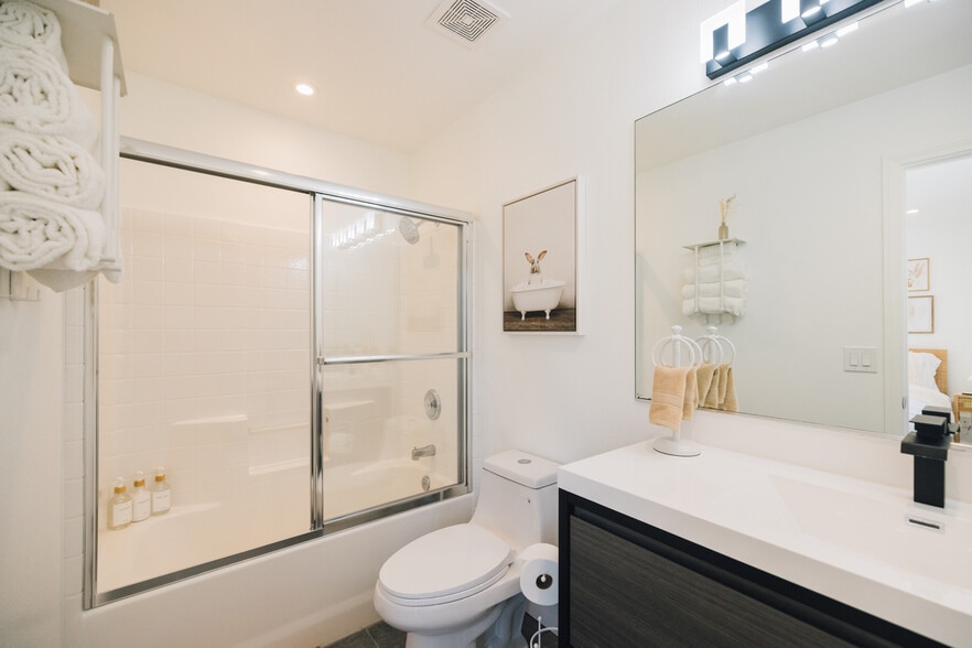 More Photos Of 60323 Granada Dr, Joshua Tree Specialty For Sale