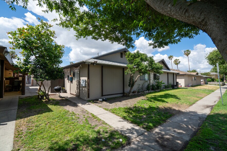 More Photos Of 1804 W Glen Ave, Anaheim Apartments For Sale