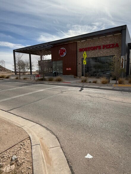 More Photos Of 340 Vin Rambla, El Paso Restaurant For Lease