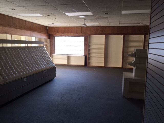 More Photos Of 30 Main St, Topsfield Storefront For Lease