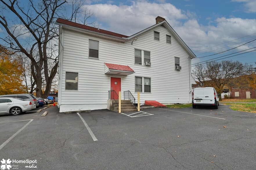 More Photos Of 419-437 W Emaus ave, Allentown General Retail For Sale