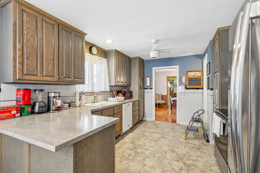More Photos Of 836 Jacoby Rd, Copley Healthcare For Sale