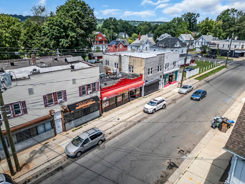 More Photos Of 1011 E 2nd St, Plainfield Storefront For Sale