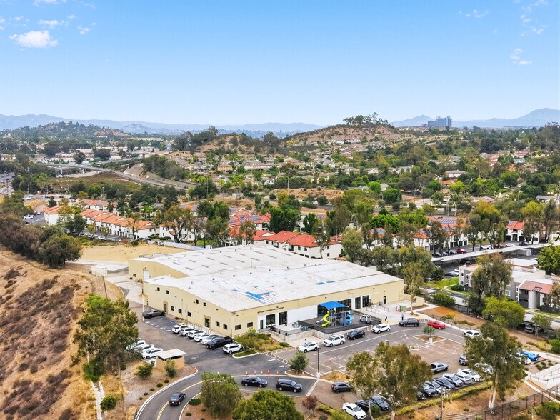 More Photos Of 520 E Carmel St, San Marcos Warehouse For Sale