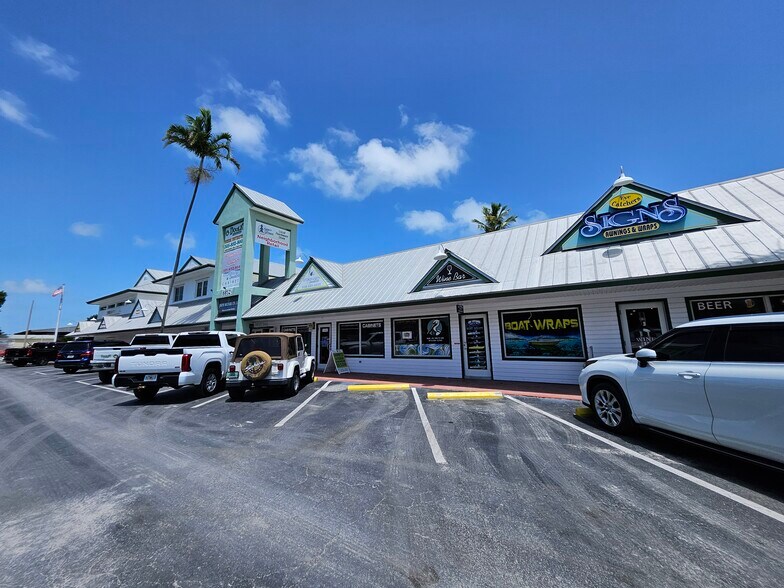 More Photos Of 88521 Overseas hwy, Islamorada General Retail For Sale