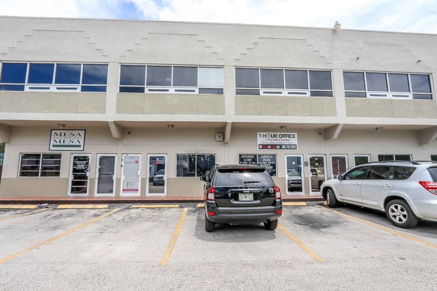 More Photos Of 2441 NW 93rd Ave, Miami Showroom For Sale