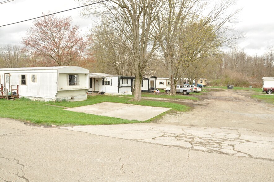 More Photos Of 52 Brushwood Rd, Uniontown Multifamily For Sale