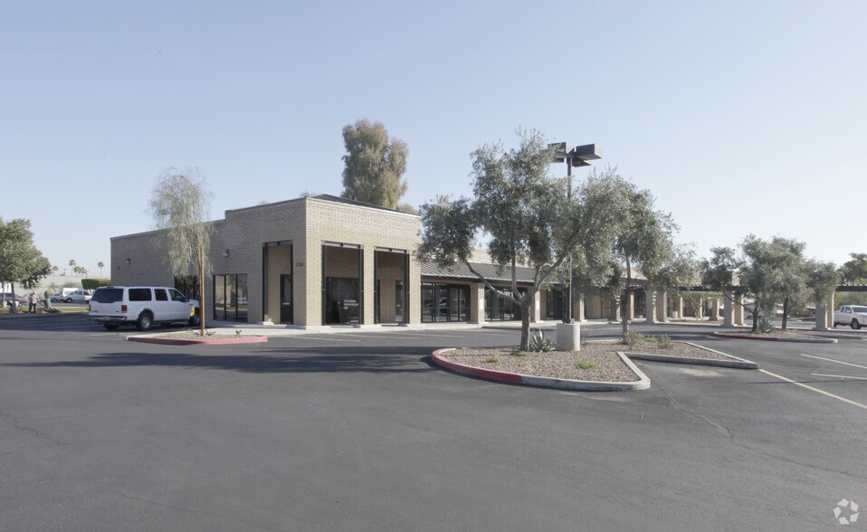 More Photos Of 2720 N 68th St, Scottsdale Showroom For Lease