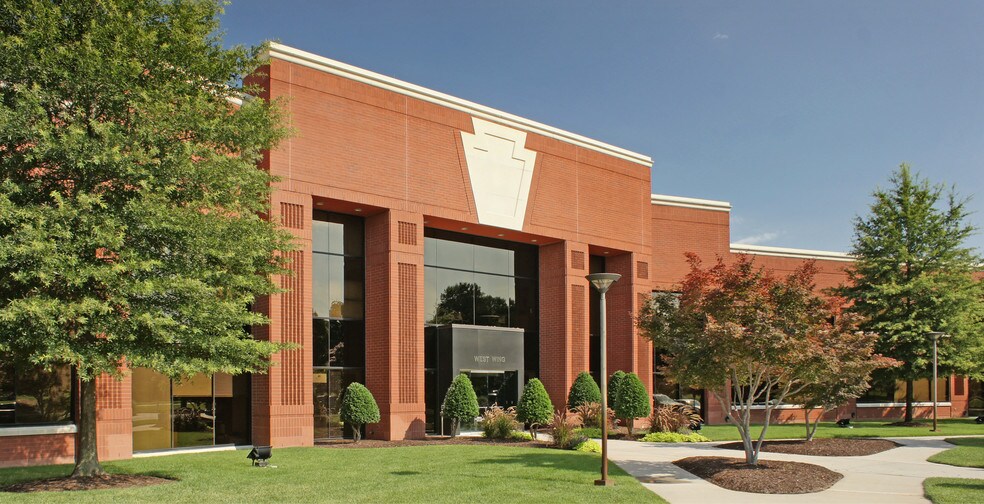 More Photos Of 1434 Crossways Blvd, Chesapeake Office For Lease