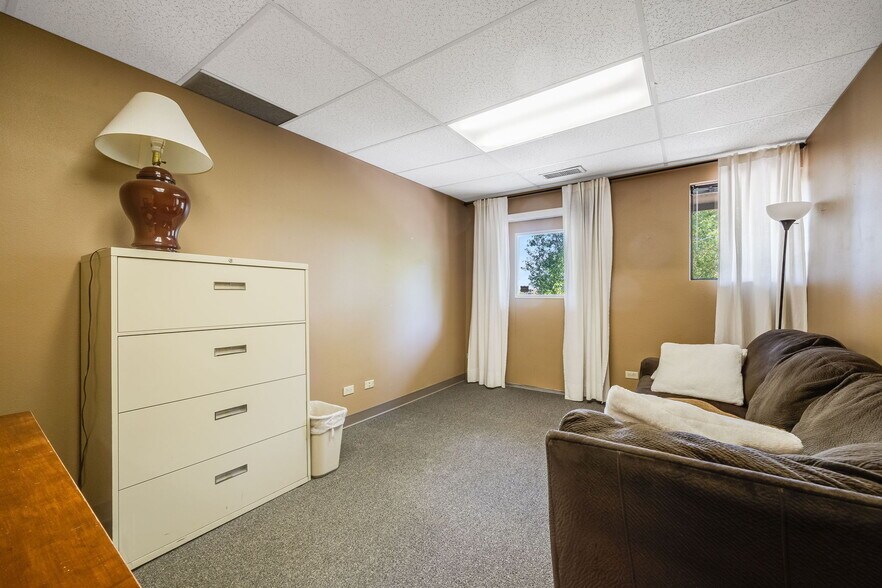 More Photos Of 141 W Davies Ave N, Littleton Office For Sale