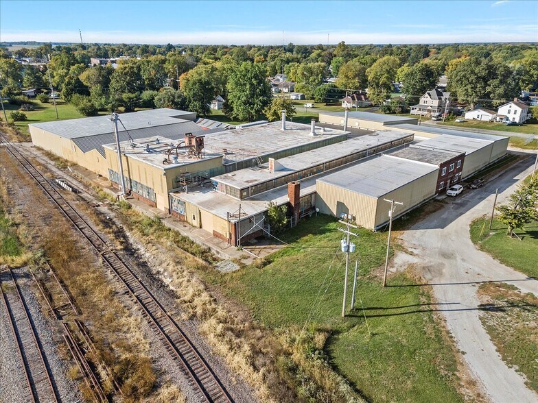 More Photos Of 115 E Mound St, Girard Industrial For Sale