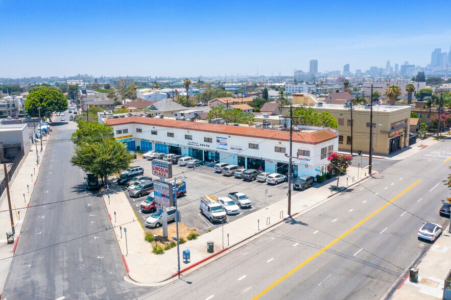 More Photos Of 2310 Pasadena Ave, Los Angeles Storefront Retail Office For Lease